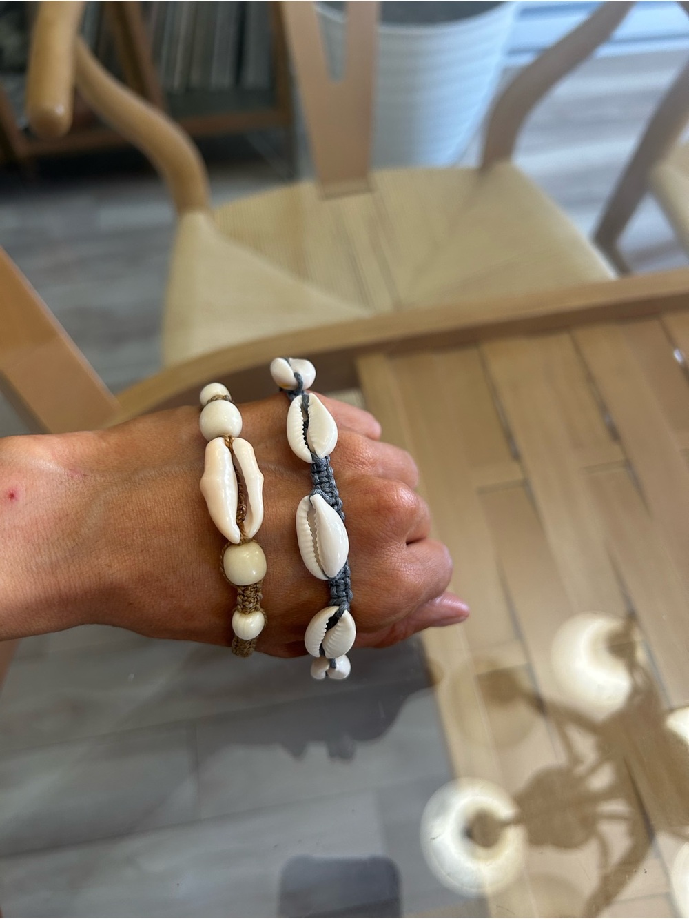Shell Beaded Bracelets - Picture 3 of 8